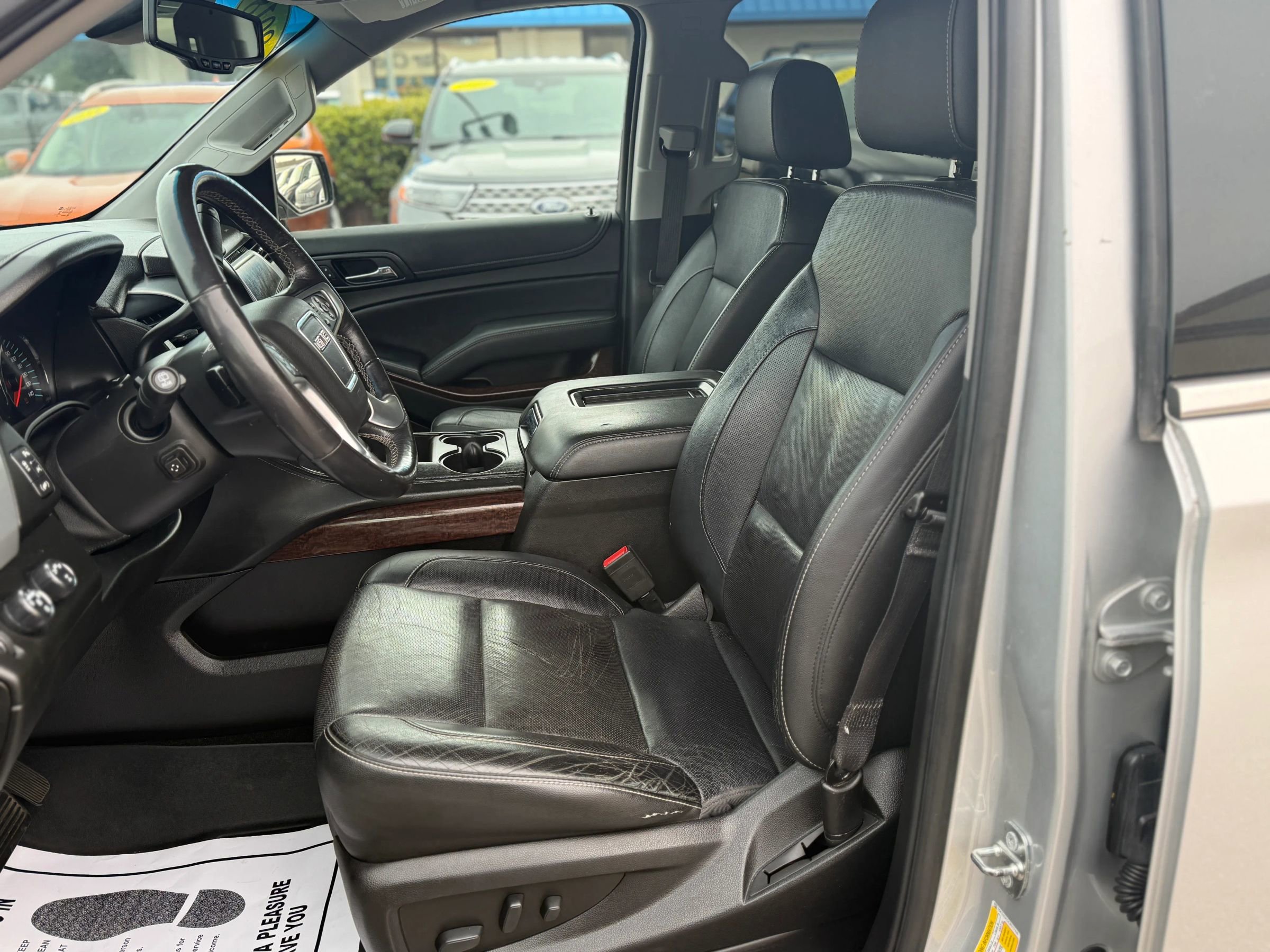 Used 2018 GMC Yukon XL SLT w/ Open Road Package image 14