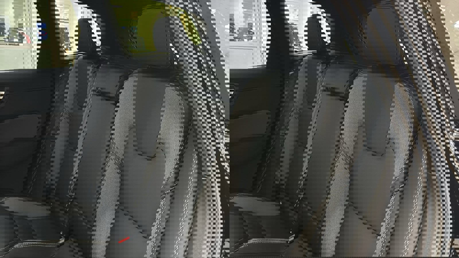 New 2026 Volvo XC60 T8 Ultra w/ Protection Package Premier image 26