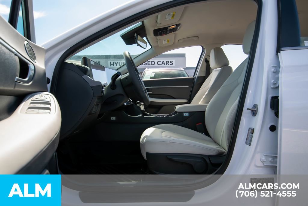 Certified 2025 Hyundai Sonata SE image 11