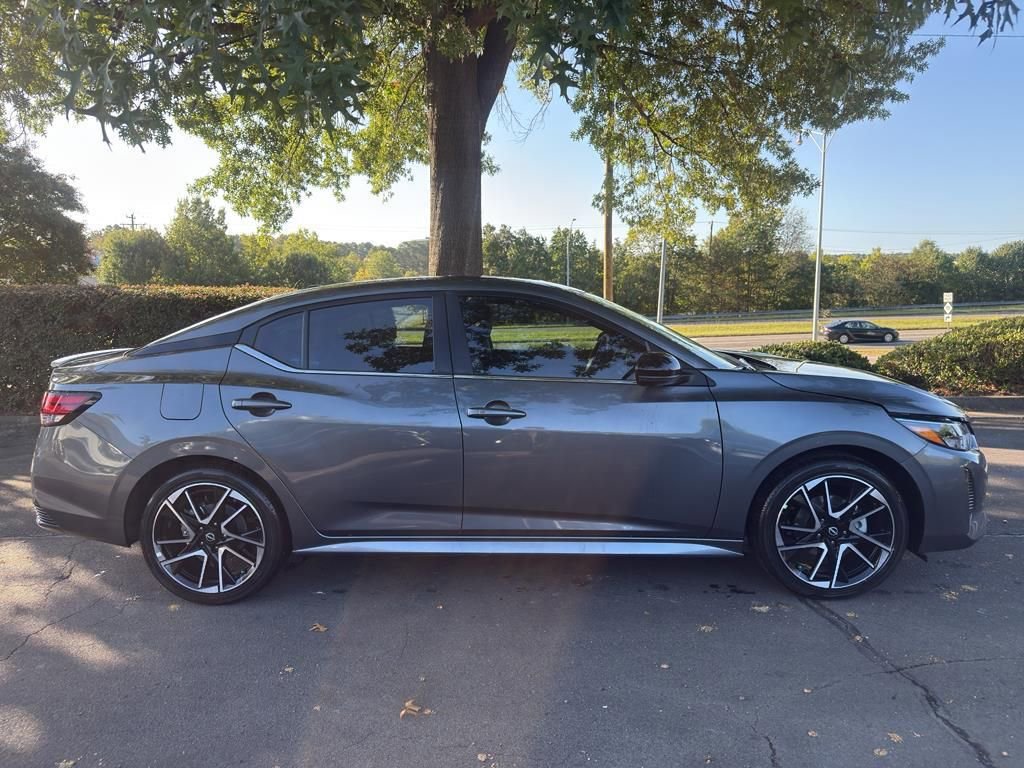 New 2025 Nissan Sentra SR image 8