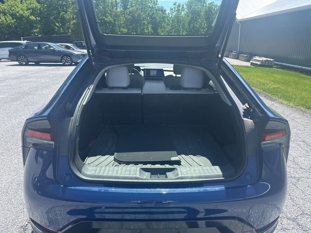 Used 2023 Toyota Prius XLE AWD/4WD image 7