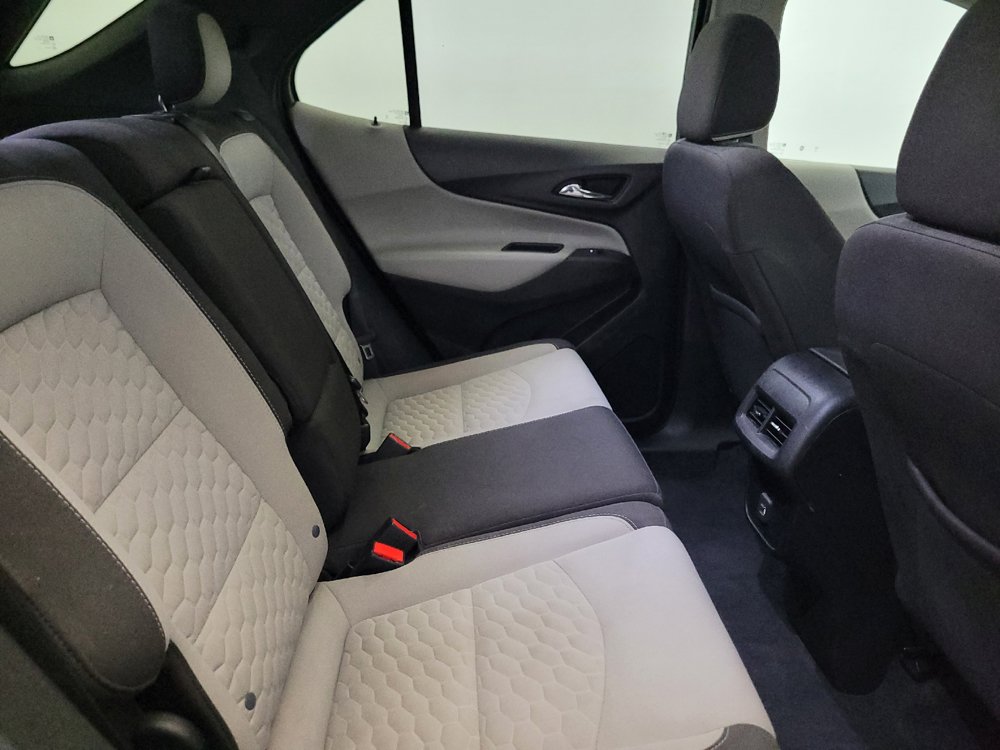 Used 2020 Chevrolet Equinox LS w/ LS Convenience Package AWD/4WD image 19