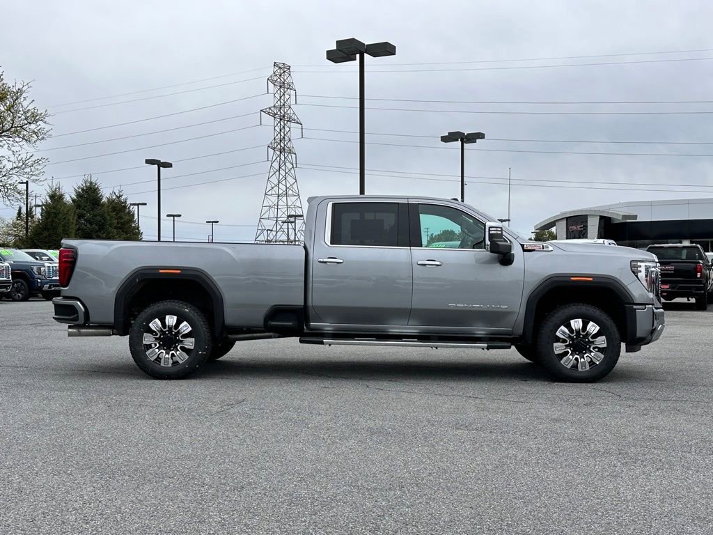 New 2026 GMC Sierra 3500 Denali w/ Denali Reserve Package AWD/4WD image 3