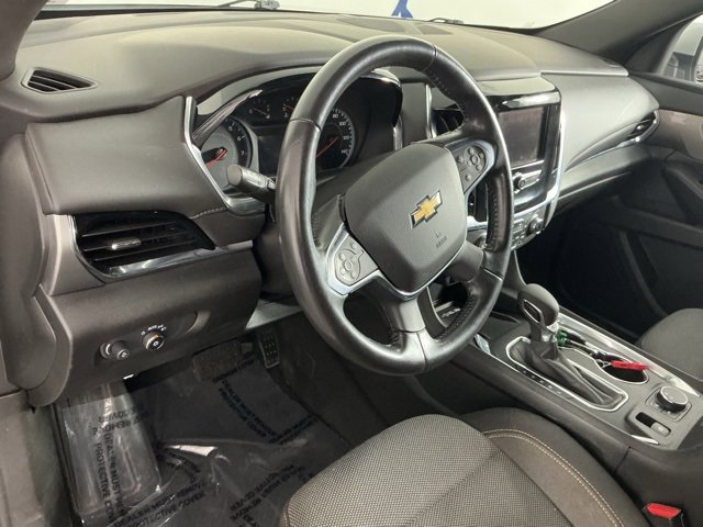 Used 2022 Chevrolet Traverse LT image 31