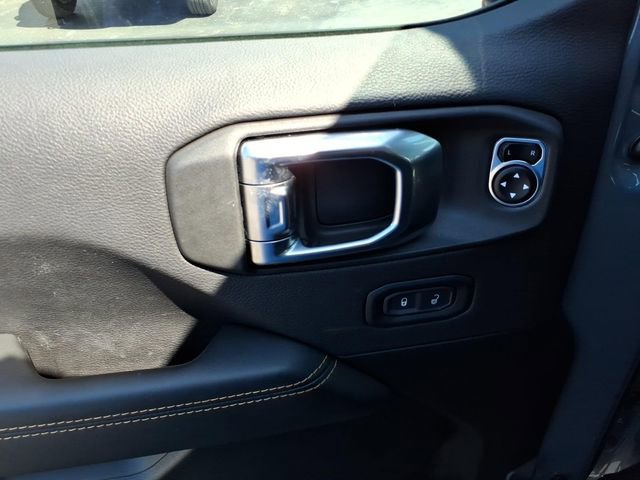 Used 2025 Jeep Wrangler Sahara 4xe image 20