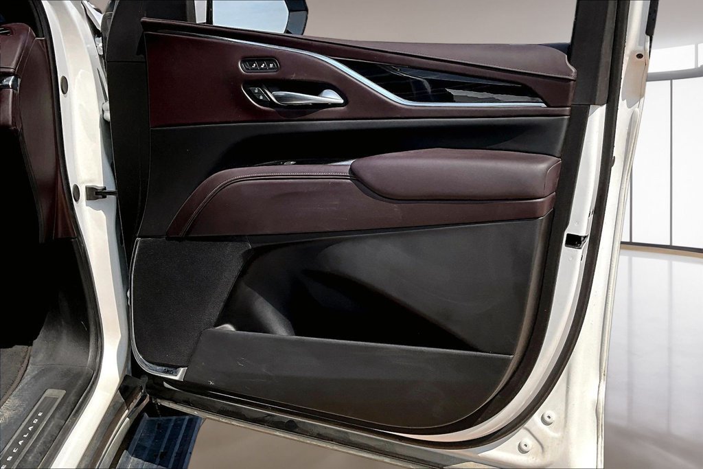 Used 2024 Cadillac Escalade V AWD/4WD image 19