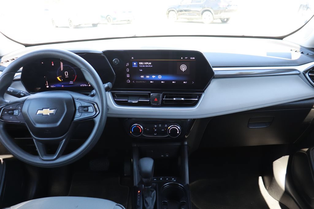 Used 2025 Chevrolet TrailBlazer LT FWD image 15