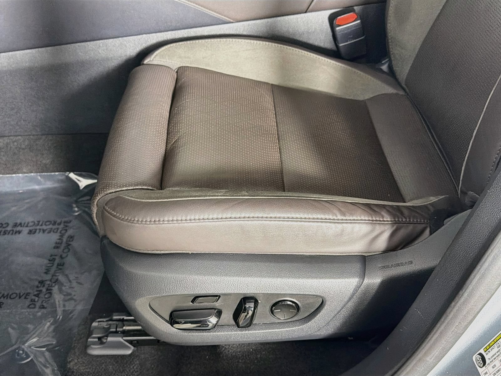 Used 2023 Lexus RX 350 FWD w/ Cold Area Package image 19