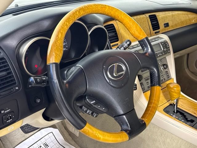 Used 2005 Lexus SC 430 Convertible RWD image 18