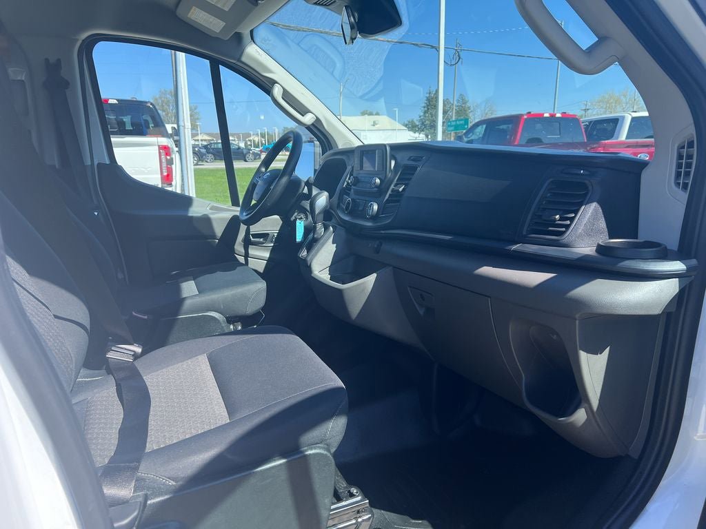 Certified 2025 Ford Transit 250 Low Roof w/ Exterior Upgrade Package RWD image 17