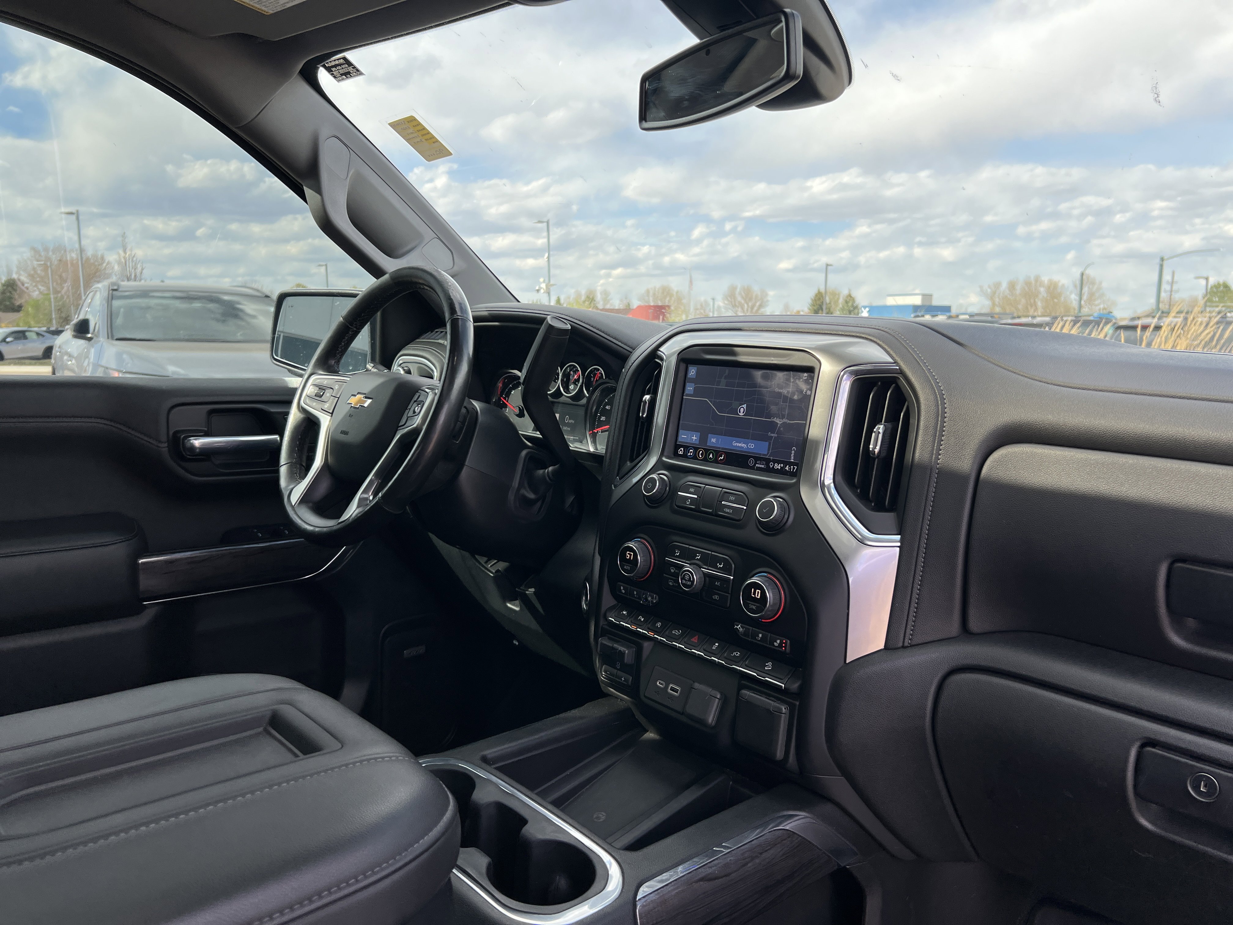 Used 2020 Chevrolet Silverado 1500 LTZ w/ LTZ Premium Package AWD/4WD image 17