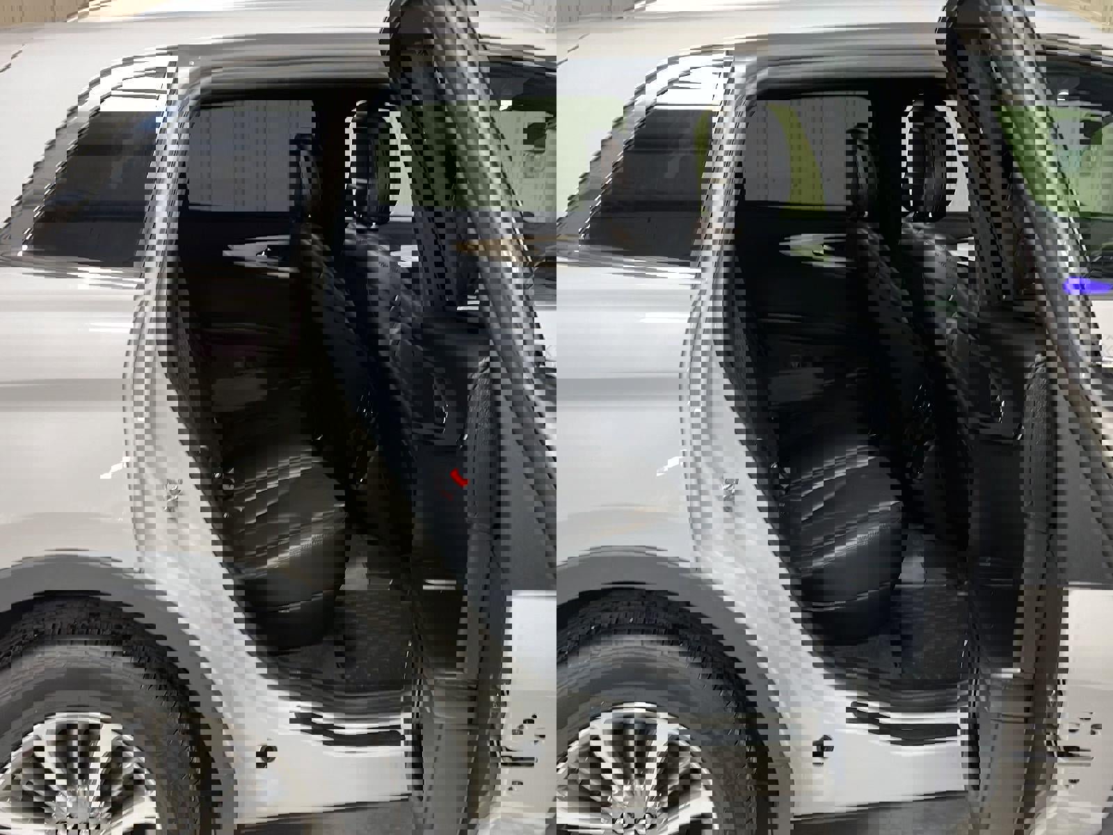 Used 2020 Lincoln Nautilus Standard w/ Equipment Group 101A image 13