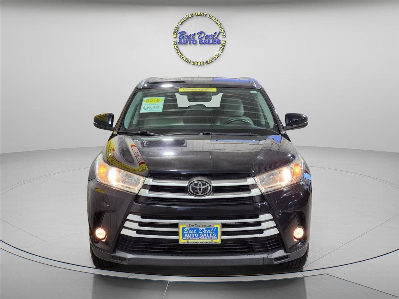 Used 2019 Toyota Highlander XLE AWD/4WD image 9