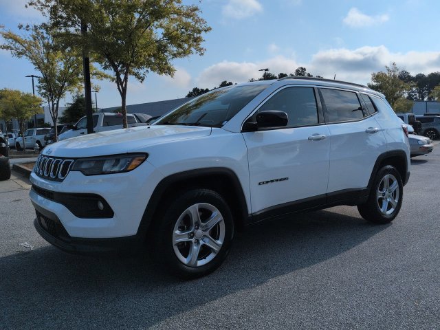 Certified 2023 Jeep Compass Latitude w/ Convenience Group AWD/4WD image 7