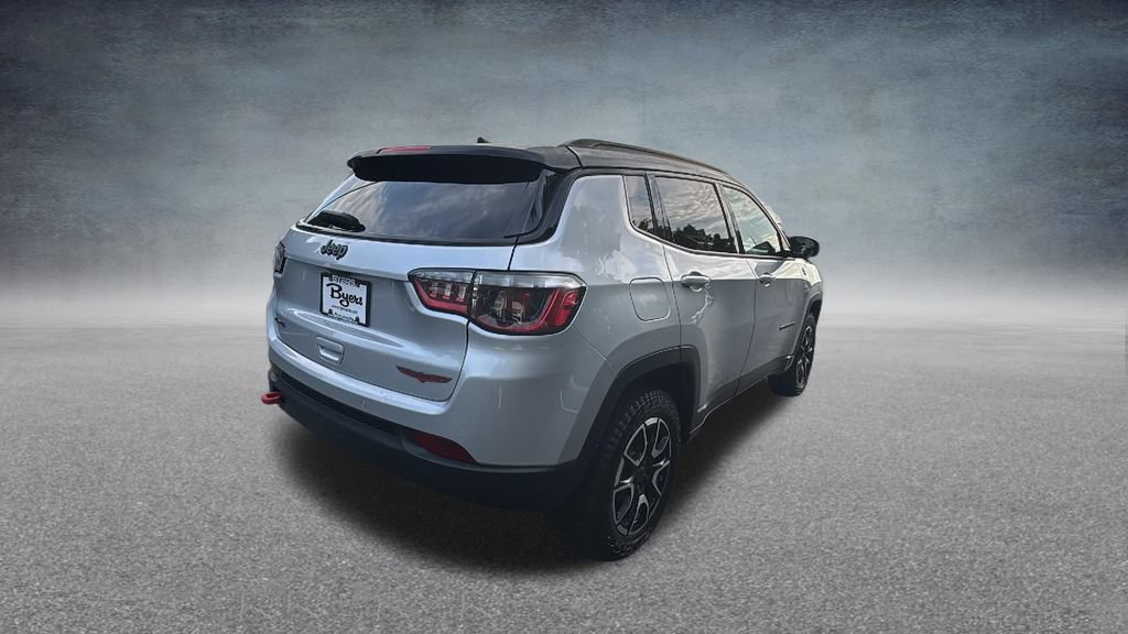 Used 2025 Jeep Compass Trailhawk AWD/4WD image 30