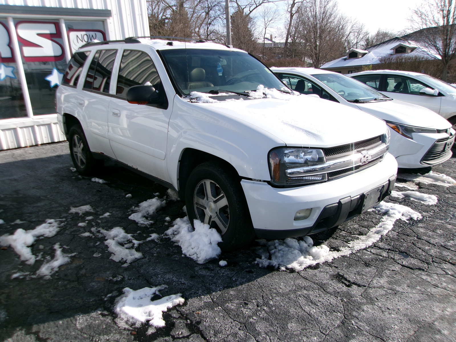 Used 2005 Chevrolet TrailBlazer LT AWD/4WD image 1