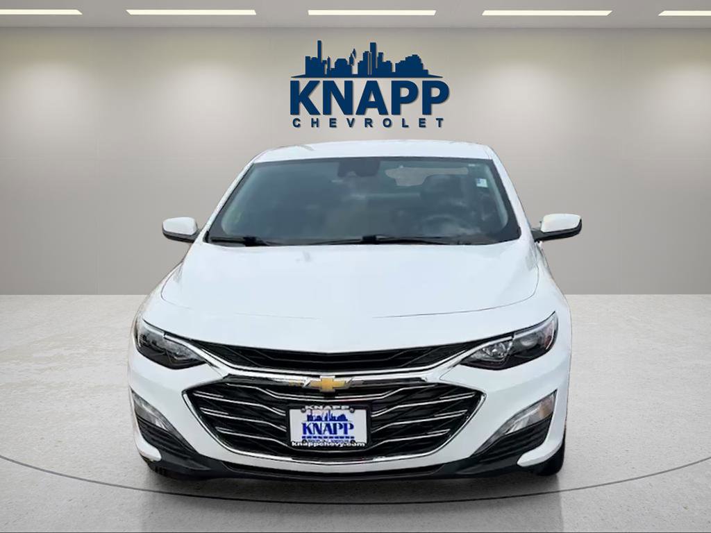 Used 2023 Chevrolet Malibu LT FWD image 2