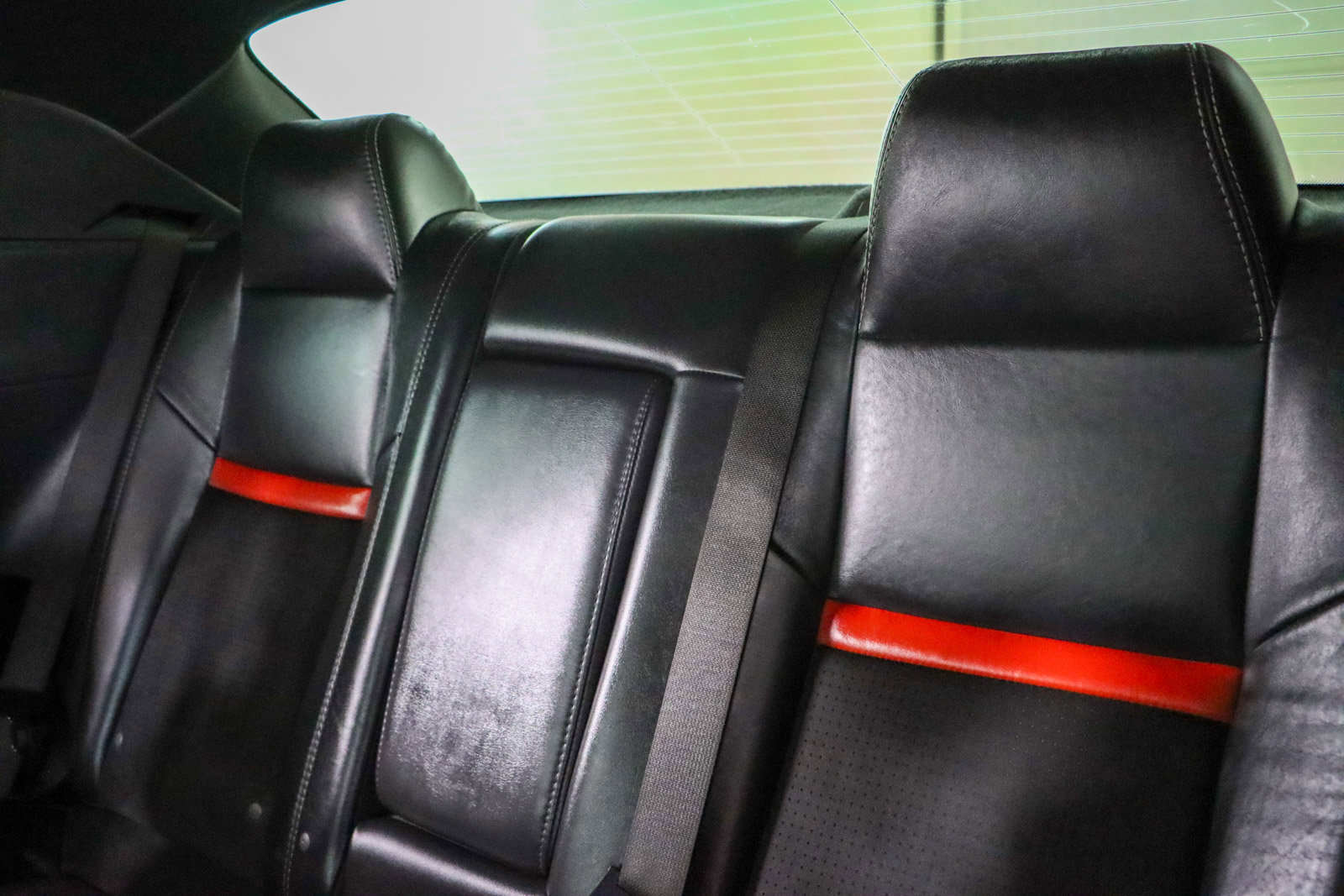 Used 2010 Dodge Challenger SRT8 image 23