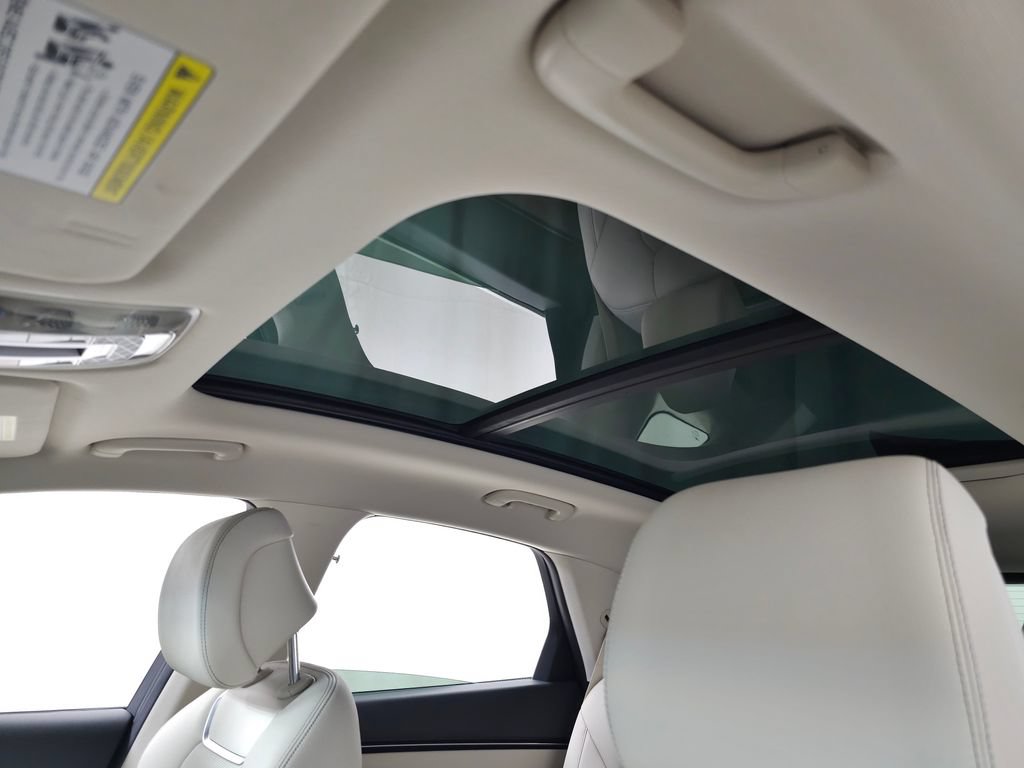 Used 2023 Genesis GV70 2.5T w/ Select Package AWD/4WD image 19