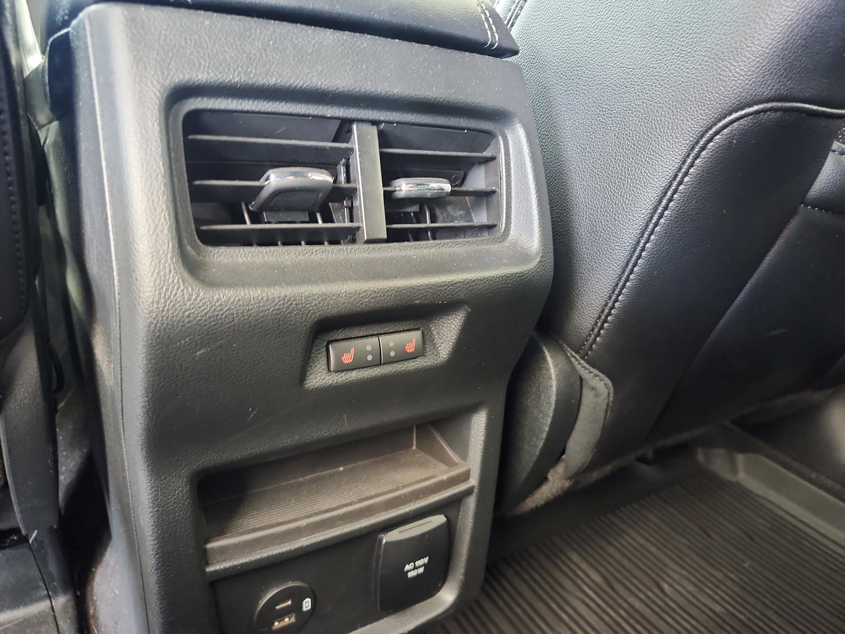 Used 2022 Ford Edge ST w/ Equipment Group 401A AWD/4WD image 18