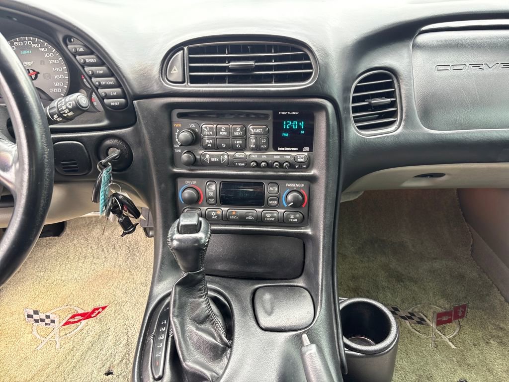 Used 2003 Chevrolet Corvette Coupe w/ Preferred Equipment Group image 23