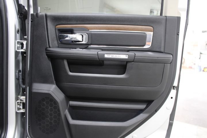 Used 2017 RAM 2500 Laramie w/ Convenience Group AWD/4WD image 27