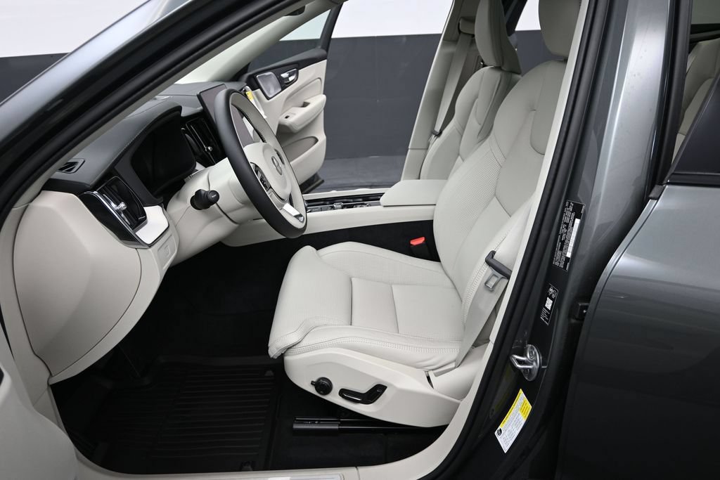 New 2026 Volvo XC60 B5 Ultra w/ Climate Package AWD/4WD image 10