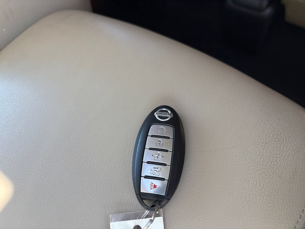 Used 2018 Nissan Armada Platinum w/ Interior Lighting Package RWD image 32