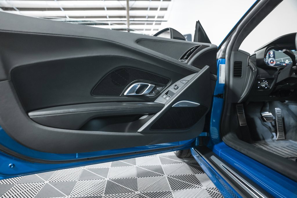 Used 2017 Audi R8 V10 plus image 27