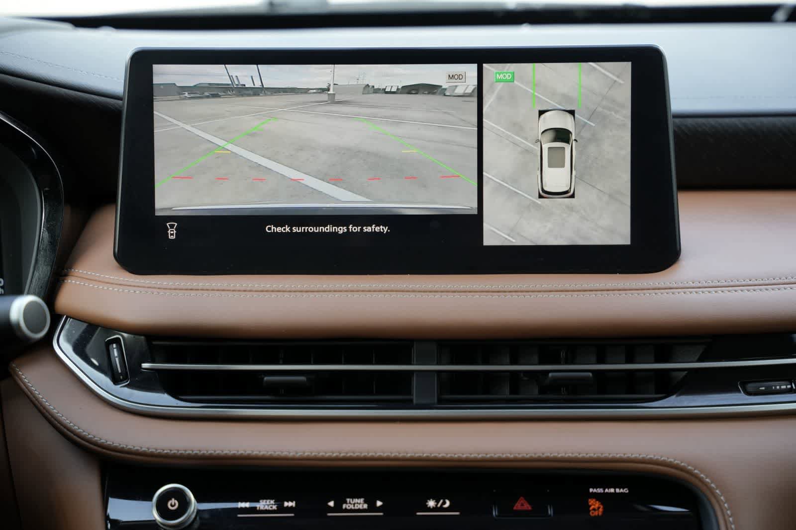 Certified 2023 INFINITI QX60 Sensory w/ Cargo Package AWD/4WD image 14