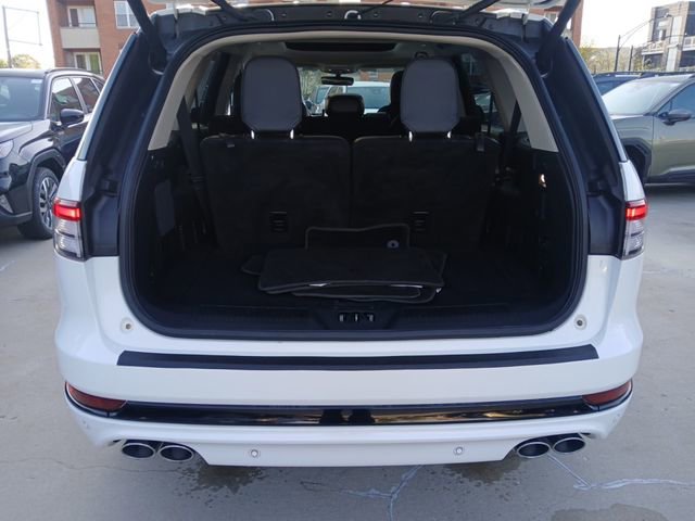 Used 2022 Lincoln Aviator Grand Touring AWD/4WD image 27