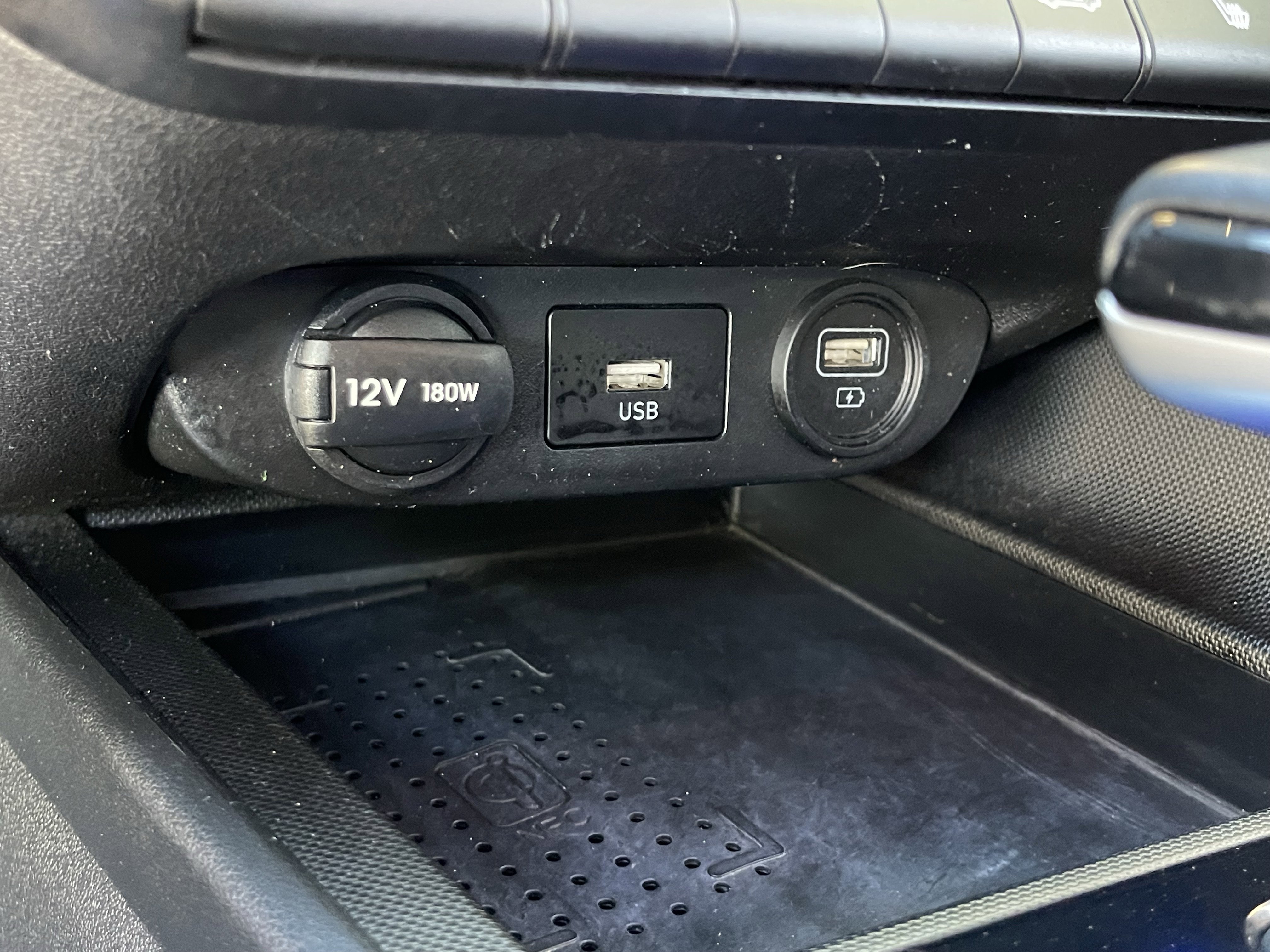 Used 2023 Hyundai Elantra Limited FWD image 28