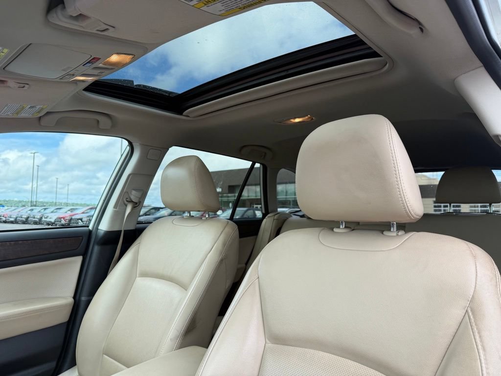 Used 2017 Subaru Outback 2.5i Limited AWD/4WD image 23