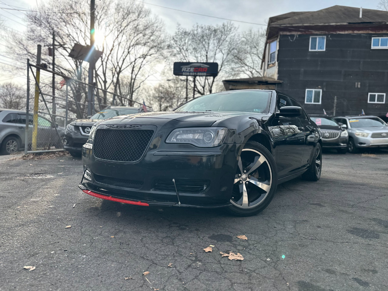 Used 2014 Chrysler 300 RWD image 5