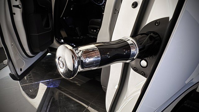 Used 2020 Rolls-Royce Cullinan AWD/4WD image 30