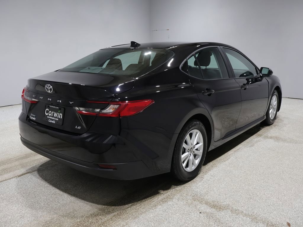 Used 2025 Toyota Camry LE image 2
