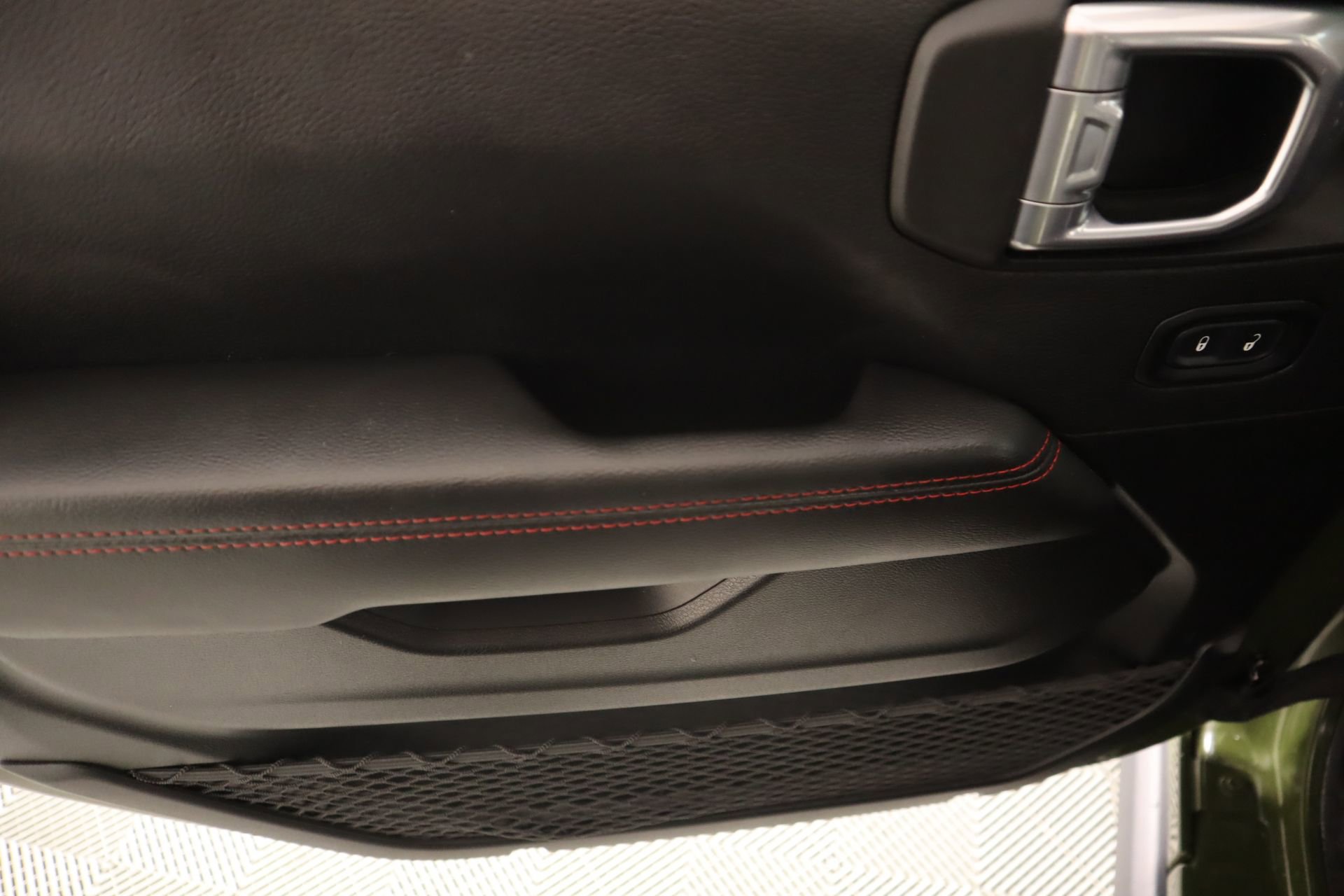 Used 2021 Jeep Wrangler Unlimited Rubicon image 16