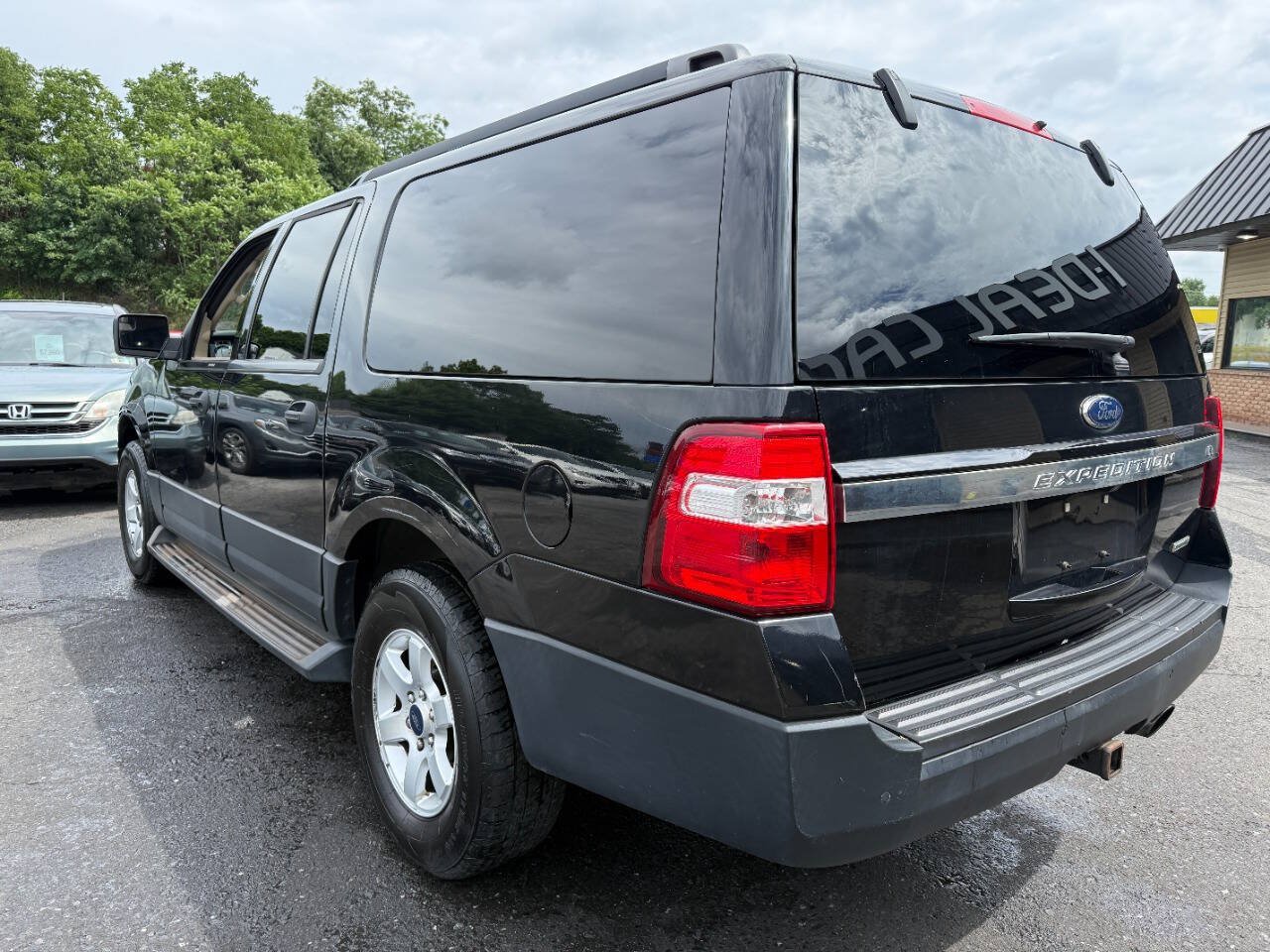 Used 2016 Ford Expedition EL XL AWD/4WD image 7