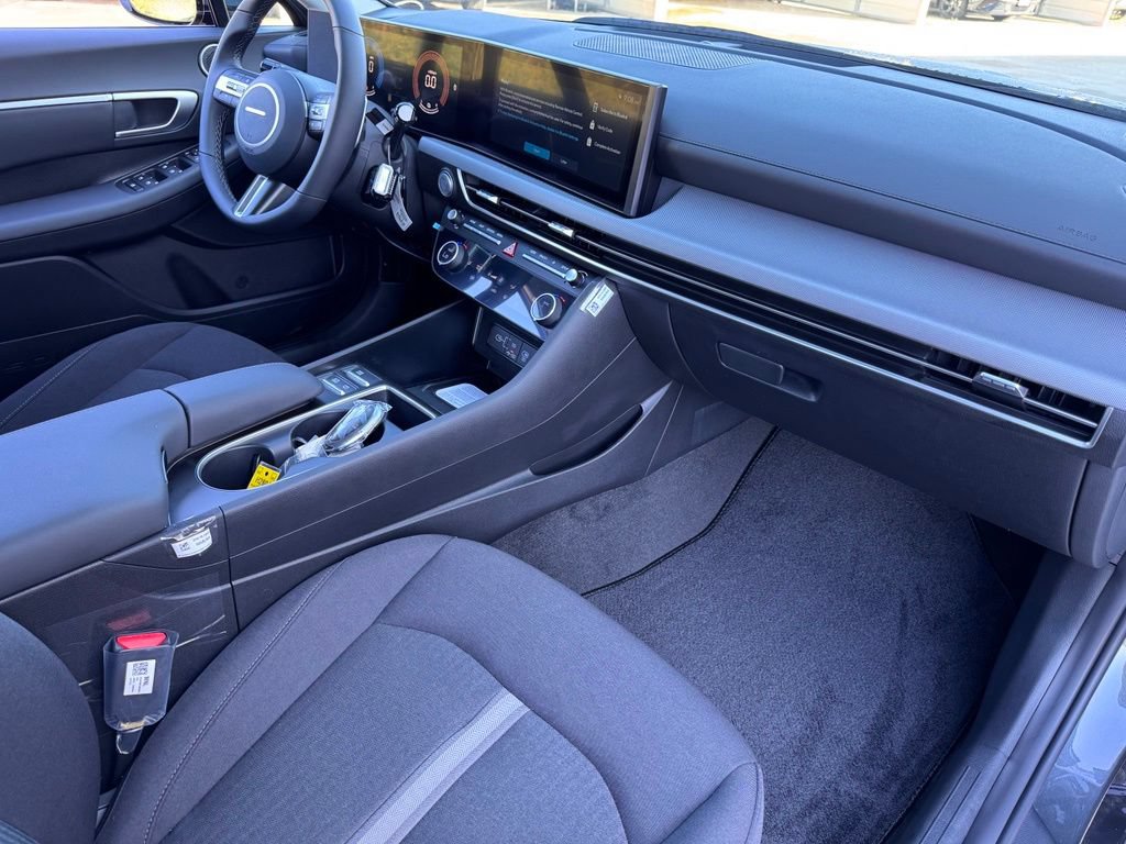 New 2026 Hyundai Sonata SEL FWD image 17