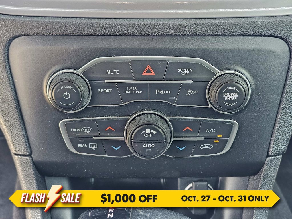 Used 2023 Dodge Charger SXT w/ Blacktop Package AWD/4WD image 26