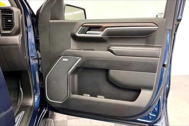 Used 2022 GMC Sierra 1500 SLT w/ SLT Premium Package image 26