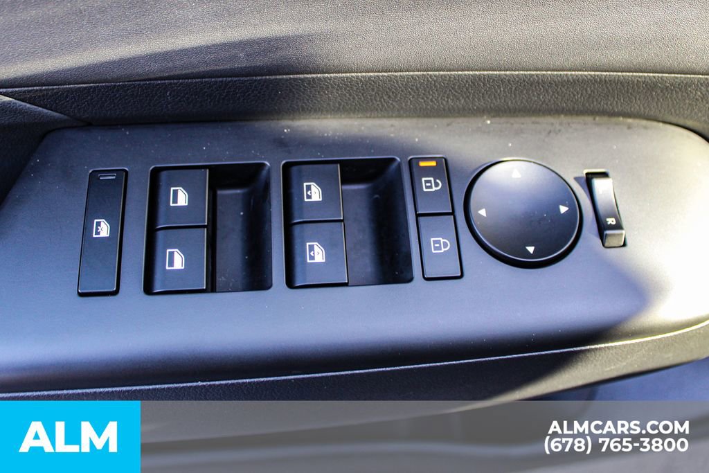 Used 2025 Hyundai Kona Limited image 41