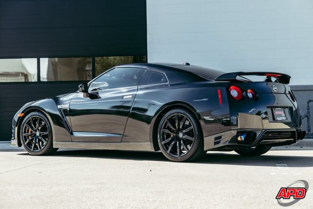 Used 2013 Nissan GT-R Premium AWD/4WD image 3
