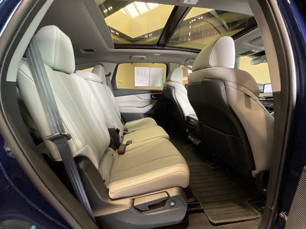 Certified 2024 Acura MDX w/ Technology Package AWD/4WD image 23