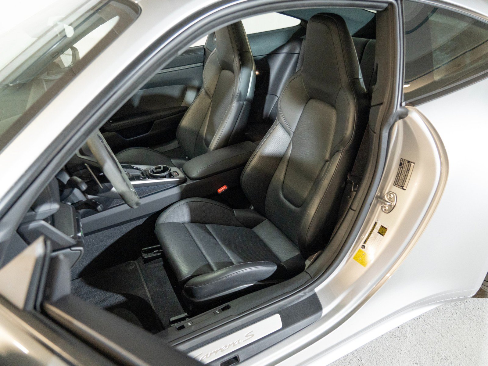 Certified 2025 Porsche 911 Carrera S RWD image 5