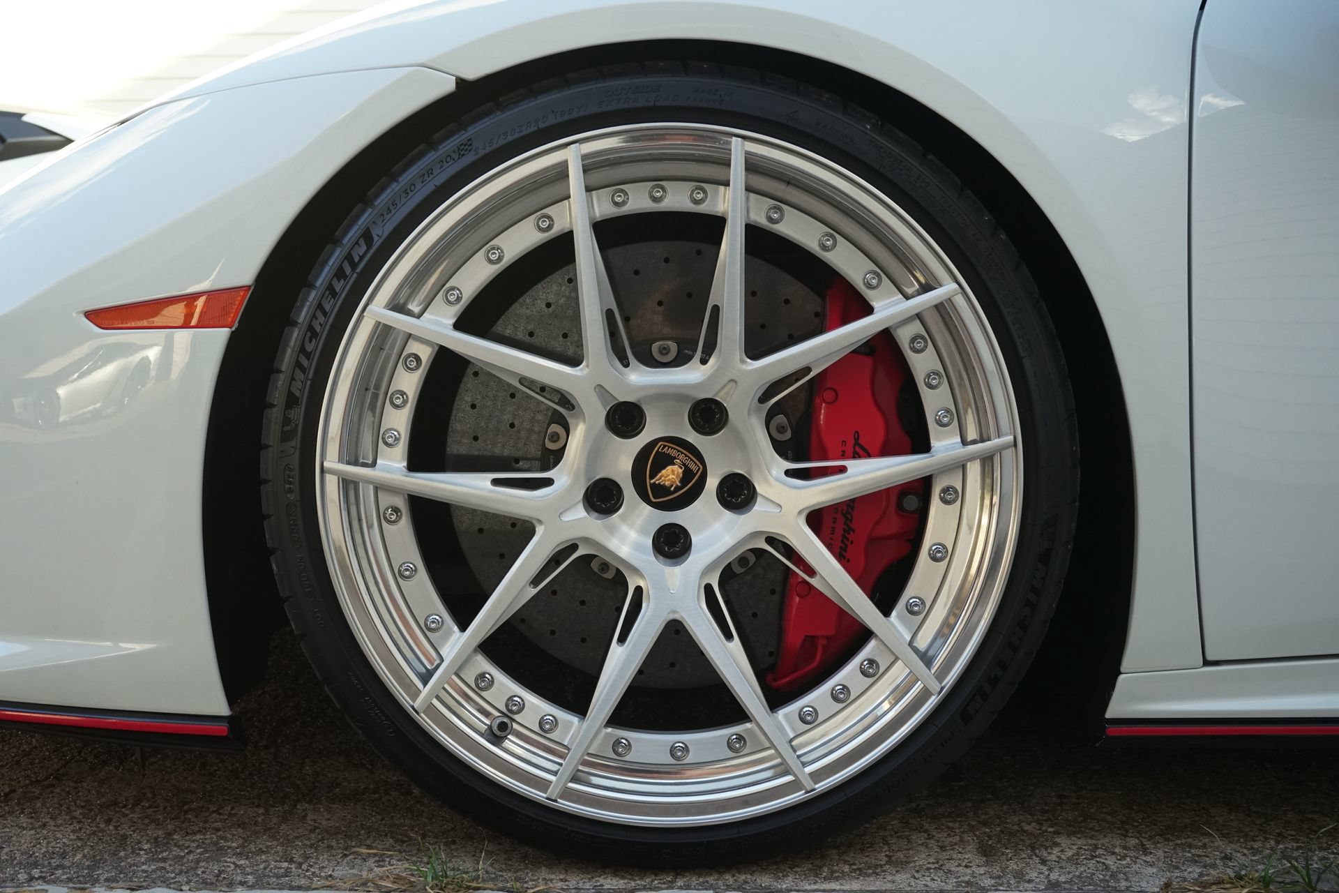 Used 2020 Lamborghini Huracan EVO AWD/4WD image 25