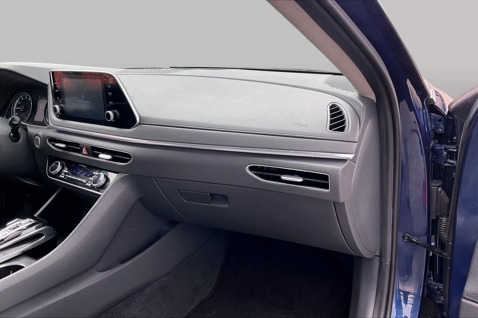 Used 2022 Hyundai Sonata SEL FWD image 17