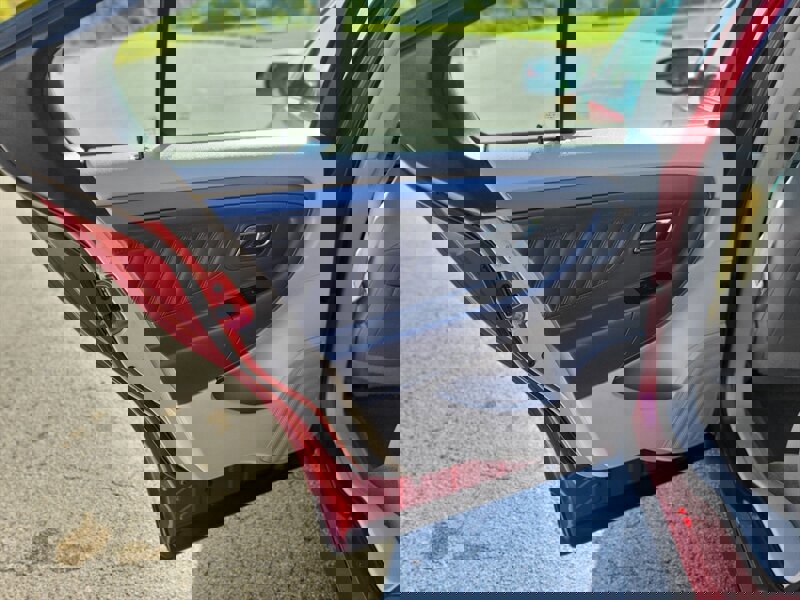 Used 2012 Ford Taurus SEL image 21