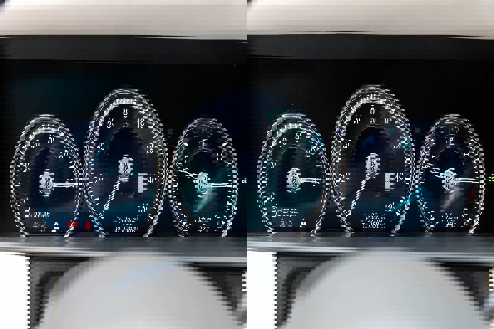 Used 2023 Rolls-Royce Cullinan w/ Cullinan Package image 21