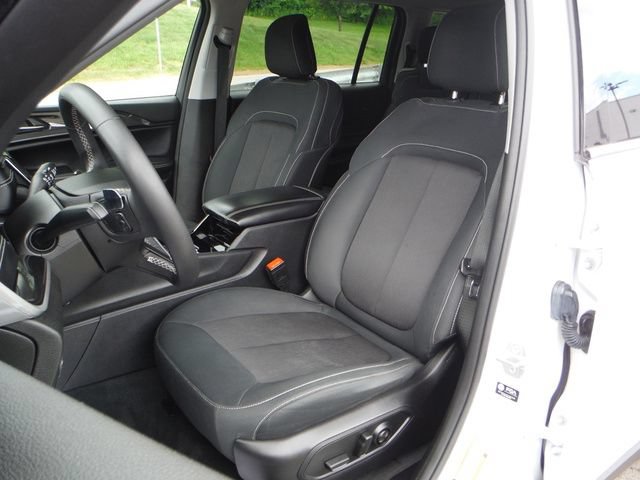 Used 2023 Jeep Grand Cherokee L Laredo AWD/4WD image 4